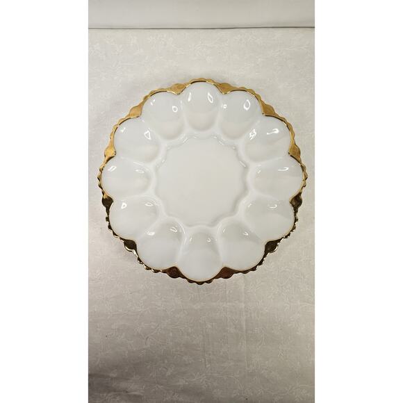 Vintage Gold Edge White Milk Glass Oyster Deviled Egg Plate Anchor Hocking 10” - Picture 3 of 7